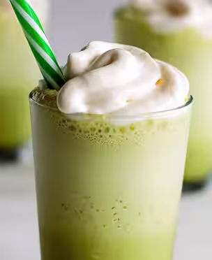 Mathca Green tea Frappuccino in glass